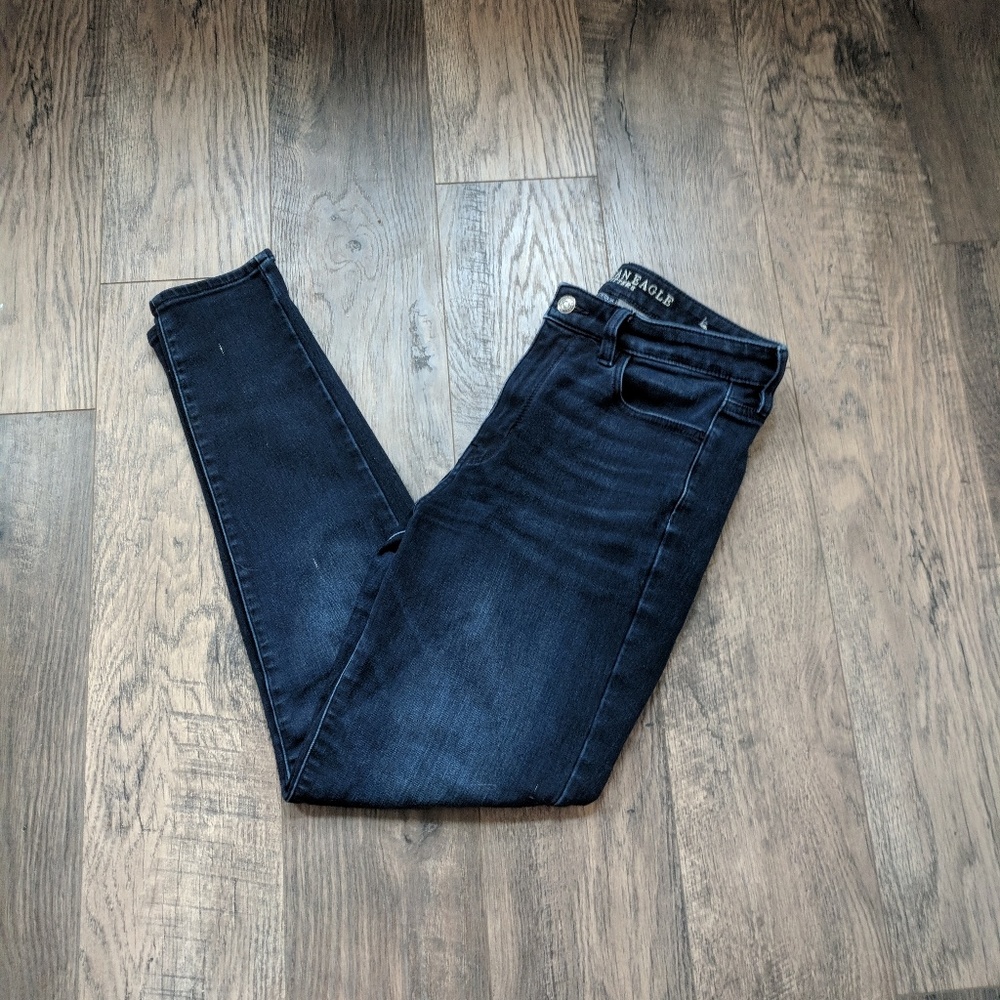 American Eagle High Waisted Jeans